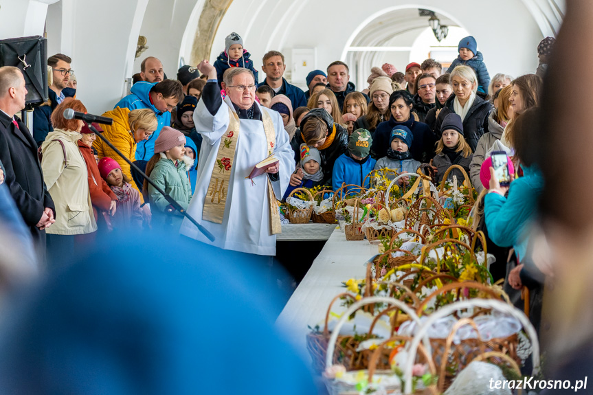 Święcenie Pokarmów Wielkanocnych na krośnieńskim rynku