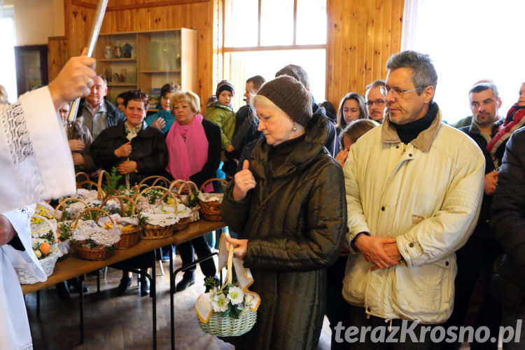 Święcenie pokarmów wielkanocnych w Świerzowej Polskiej