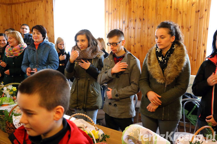 Święcenie pokarmów wielkanocnych w Świerzowej Polskiej