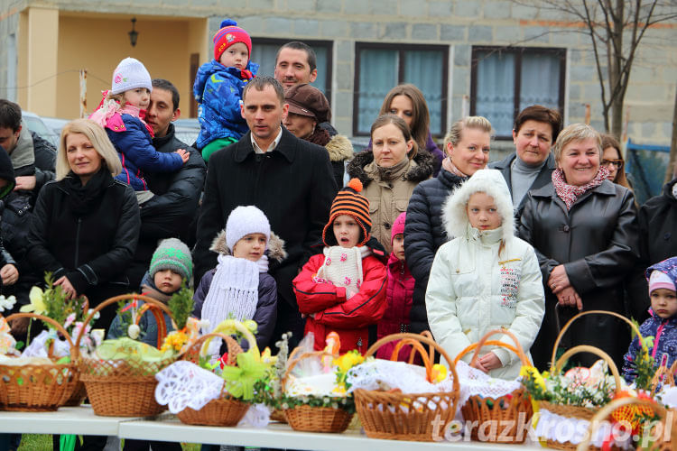 Święcenie pokarmów wielkanocnych w Świerzowej Polskiej