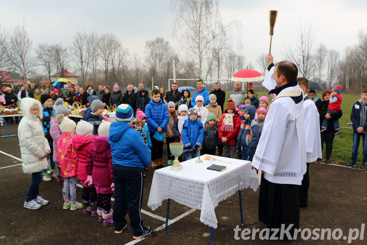 Święcenie pokarmów wielkanocnych w Świerzowej Polskiej