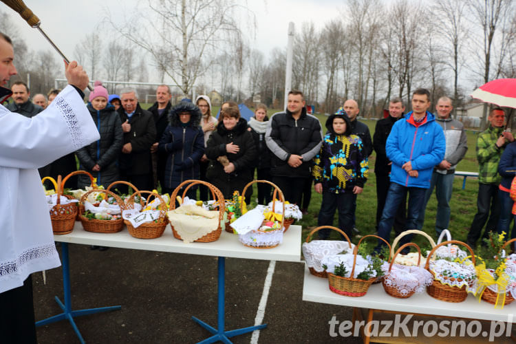 Święcenie pokarmów wielkanocnych w Świerzowej Polskiej