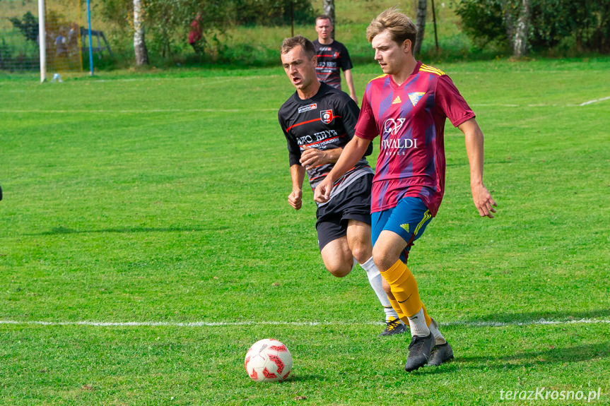 Tęcza Zręcin - Czardasz Osiek Jasielski 2:4