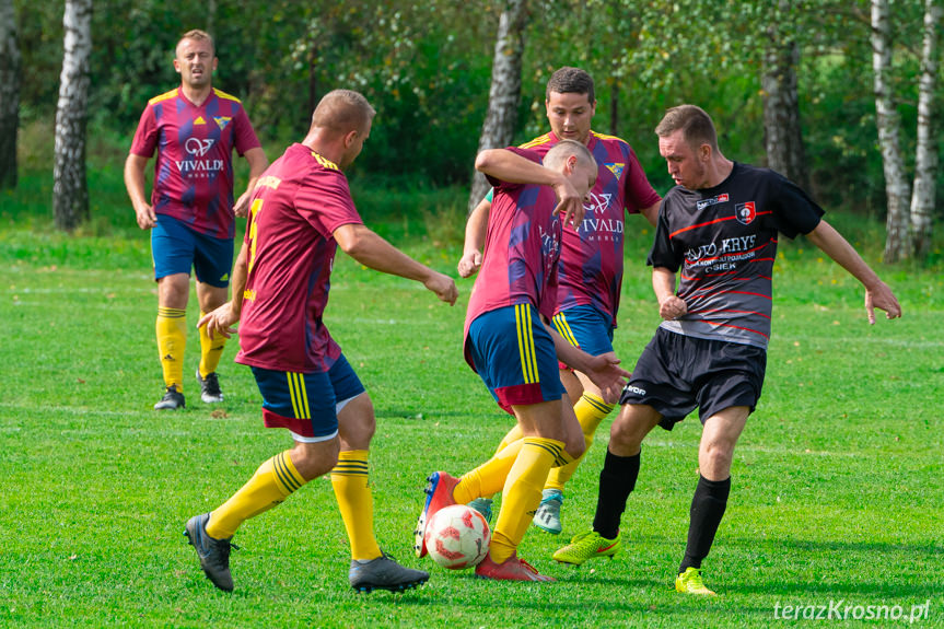 Tęcza Zręcin - Czardasz Osiek Jasielski 2:4