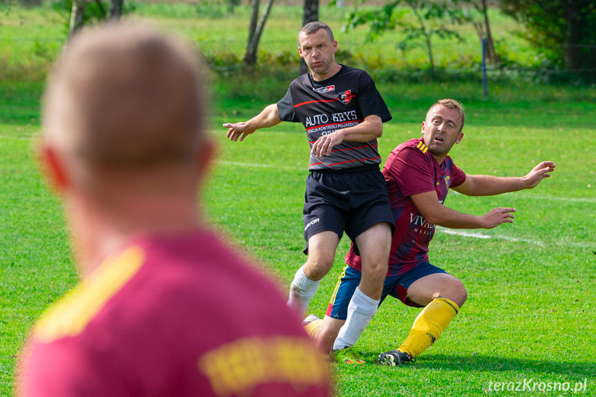 Tęcza Zręcin - Czardasz Osiek Jasielski 2:4