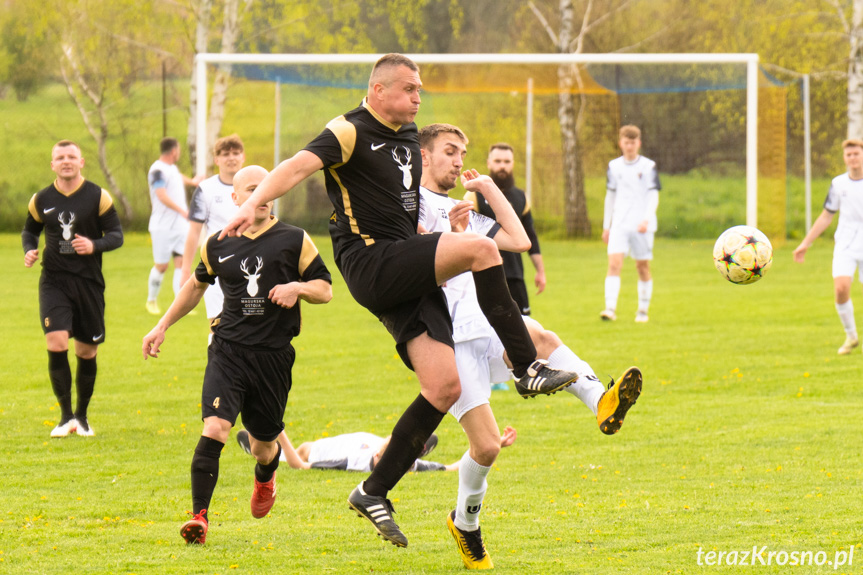 Tęcza Zręcin - GKS Zarzecze-Dębowiec 1:3