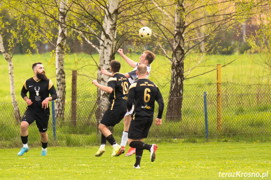 Tęcza Zręcin - GKS Zarzecze-Dębowiec 1:3