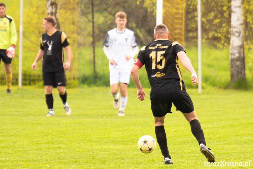 Tęcza Zręcin - GKS Zarzecze-Dębowiec 1:3