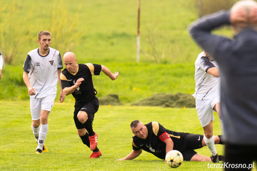 Tęcza Zręcin - GKS Zarzecze-Dębowiec 1:3