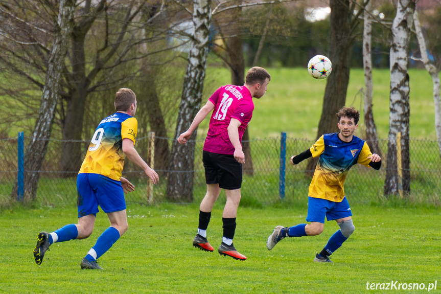 Tęcza Zręcin - LKS Skołyszyn 2:3