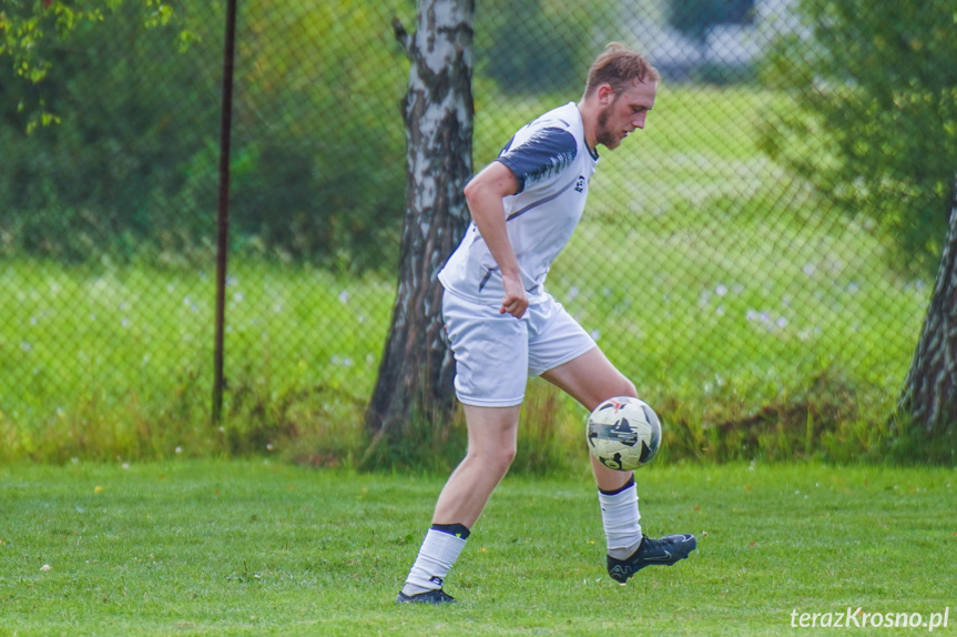 Tęcza Zręcin - Orzeł Faliszówka 1:2