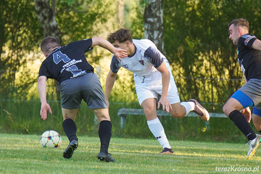 Tęcza Zręcin - Zorza Łęki Dukielskie 1:3