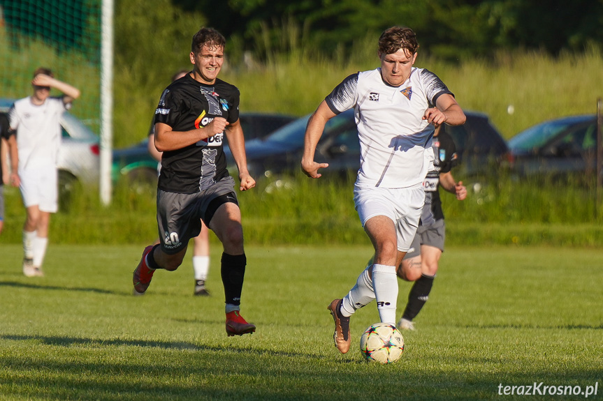 Tęcza Zręcin - Zorza Łęki Dukielskie 1:3