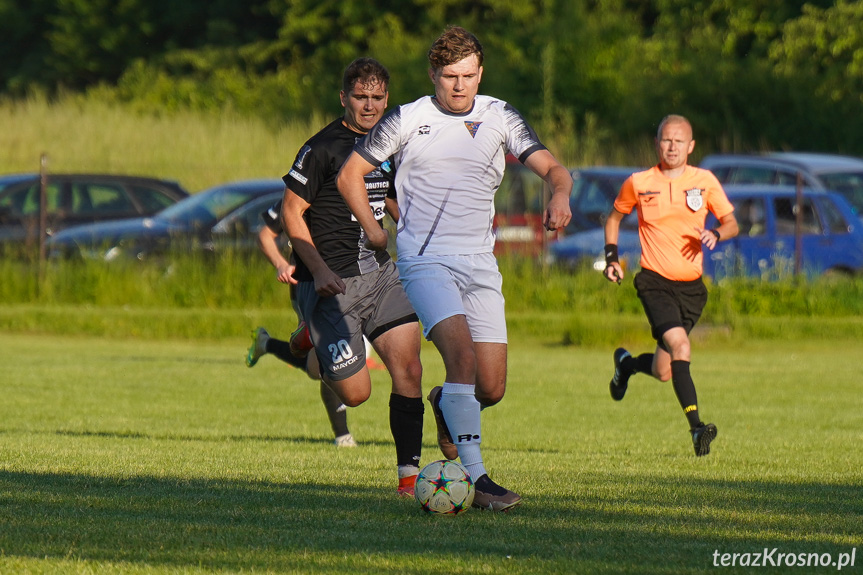 Tęcza Zręcin - Zorza Łęki Dukielskie 1:3