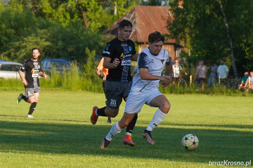 Tęcza Zręcin - Zorza Łęki Dukielskie 1:3