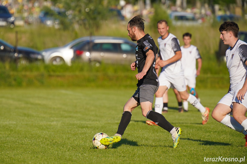 Tęcza Zręcin - Zorza Łęki Dukielskie 1:3