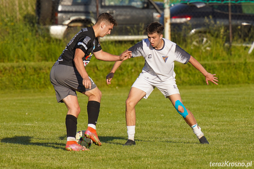 Tęcza Zręcin - Zorza Łęki Dukielskie 1:3