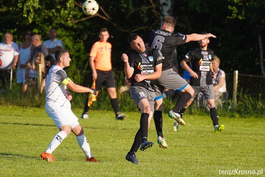 Tęcza Zręcin - Zorza Łęki Dukielskie 1:3