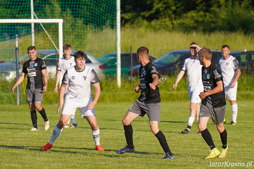 Tęcza Zręcin - Zorza Łęki Dukielskie 1:3