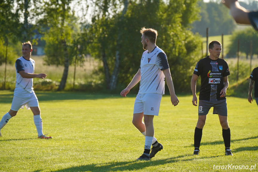 Tęcza Zręcin - Zorza Łęki Dukielskie 1:3