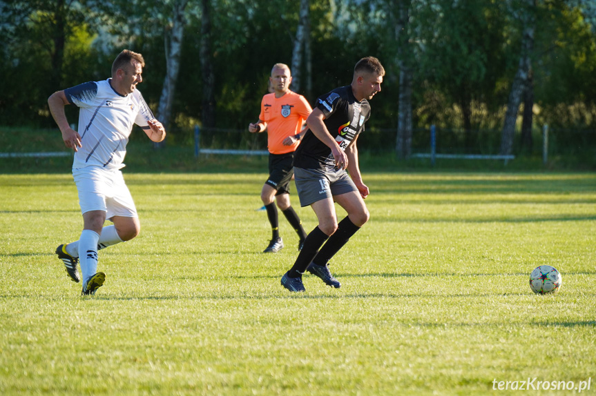 Tęcza Zręcin - Zorza Łęki Dukielskie 1:3