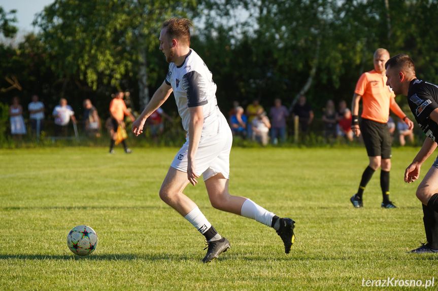 Tęcza Zręcin - Zorza Łęki Dukielskie 1:3