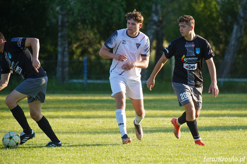 Tęcza Zręcin - Zorza Łęki Dukielskie 1:3