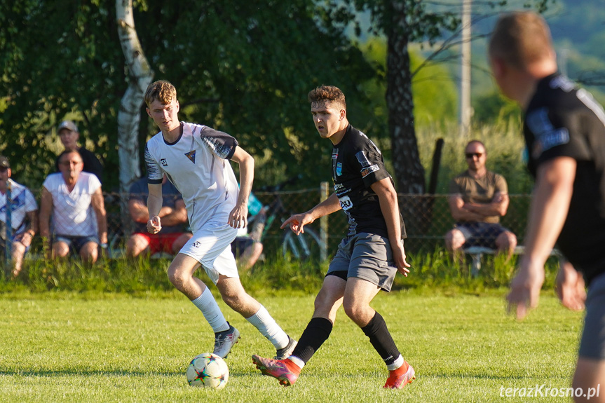 Tęcza Zręcin - Zorza Łęki Dukielskie 1:3