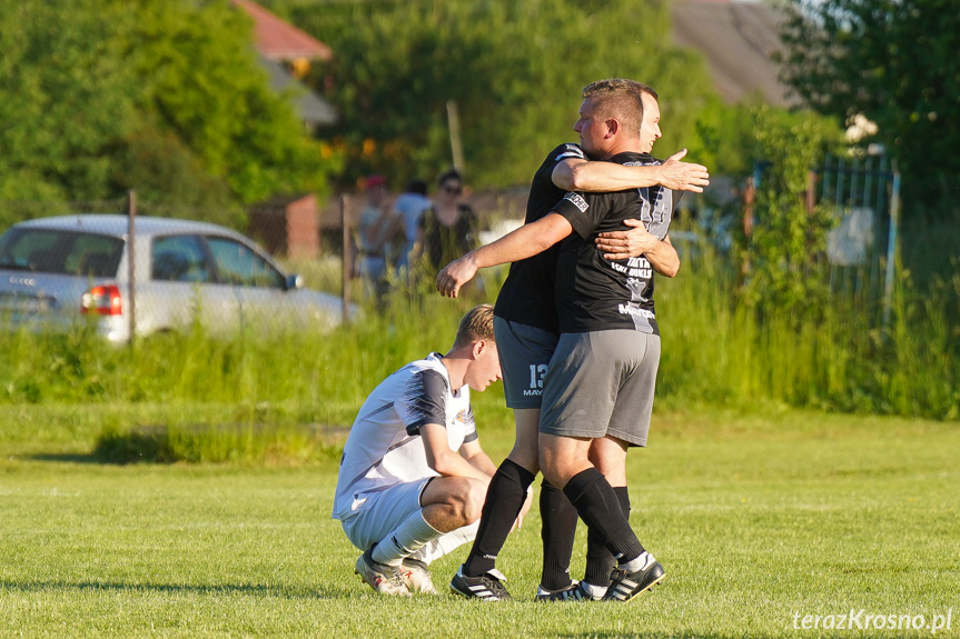 Tęcza Zręcin - Zorza Łęki Dukielskie 1:3