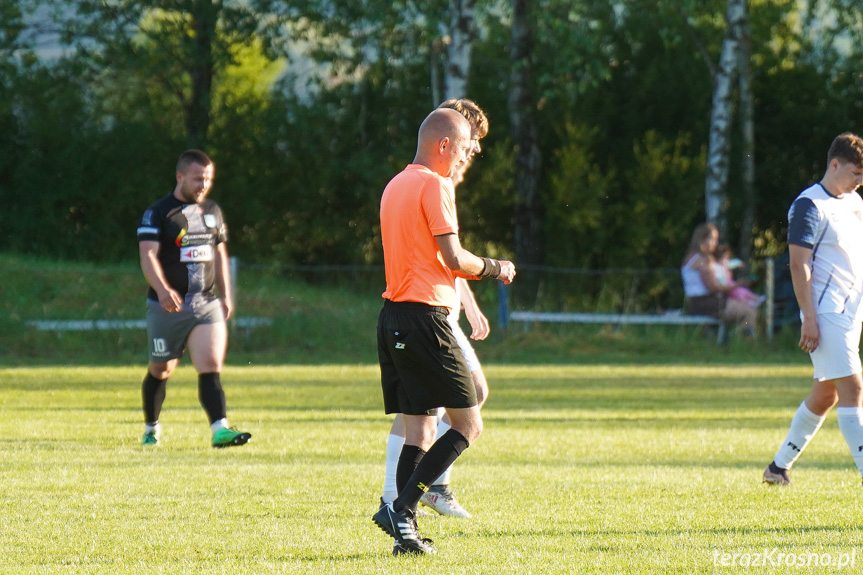 Tęcza Zręcin - Zorza Łęki Dukielskie 1:3