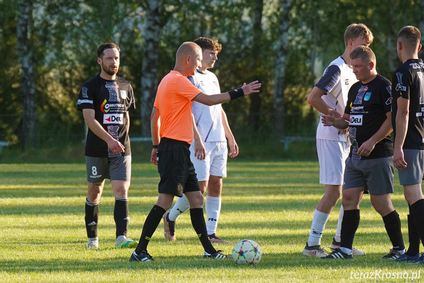 Tęcza Zręcin - Zorza Łęki Dukielskie 1:3