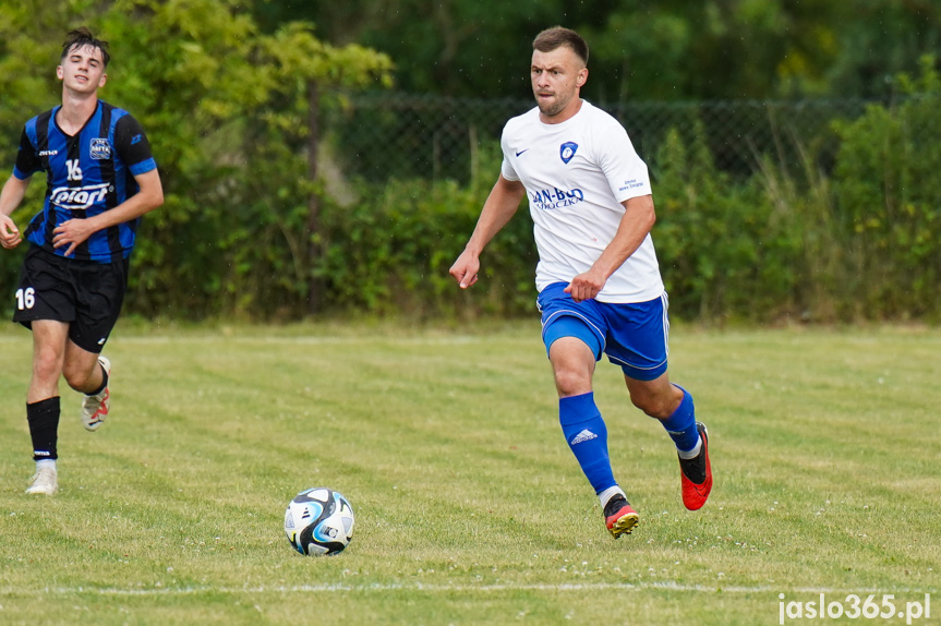 Tempo Nienaszów - Nafta Jedlicze 4:4