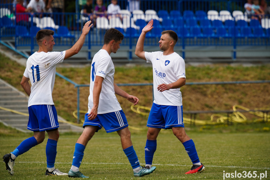 Tempo Nienaszów - Nafta Jedlicze 4:4