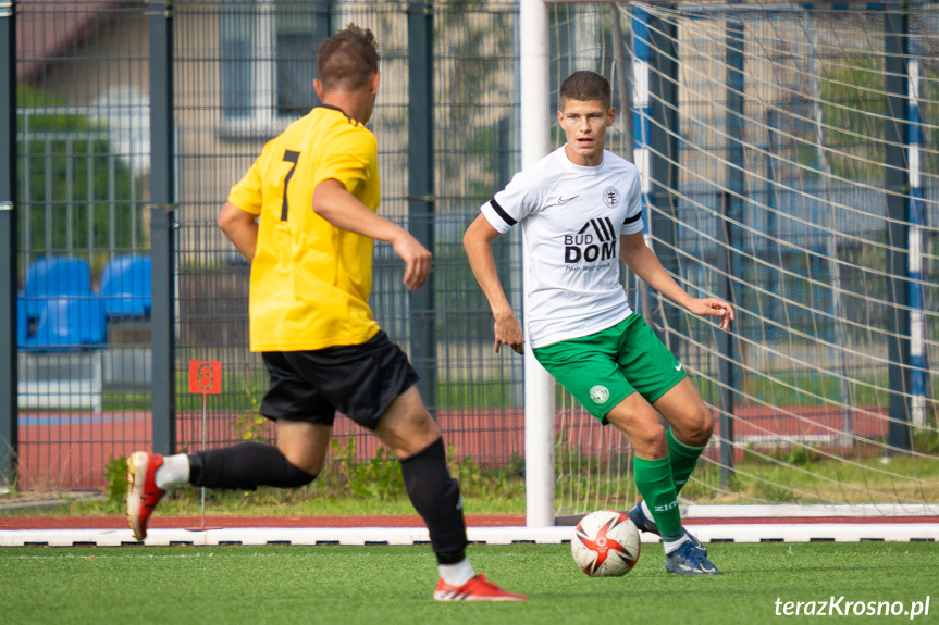 Tempo Nienaszów - Zamczysko Odrzykoń 1:8