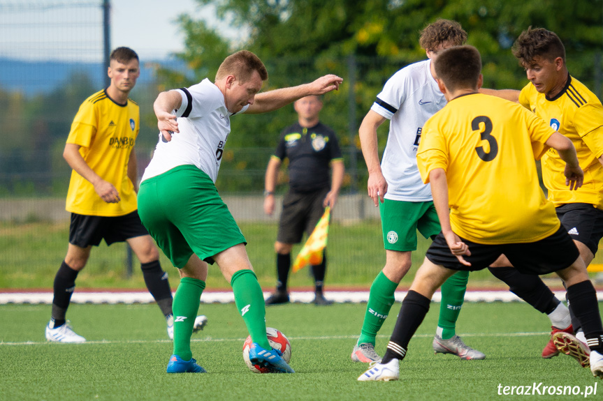 Tempo Nienaszów - Zamczysko Odrzykoń 1:8