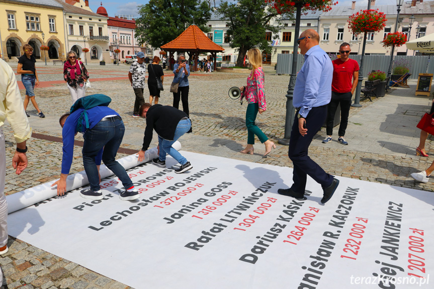 Tłuste koty z PiS. Konferencja w Krośnie