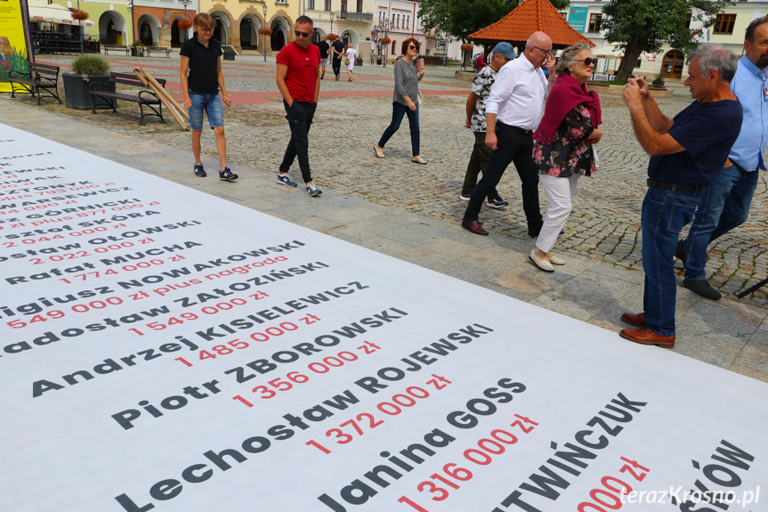 Tłuste koty z PiS. Konferencja w Krośnie