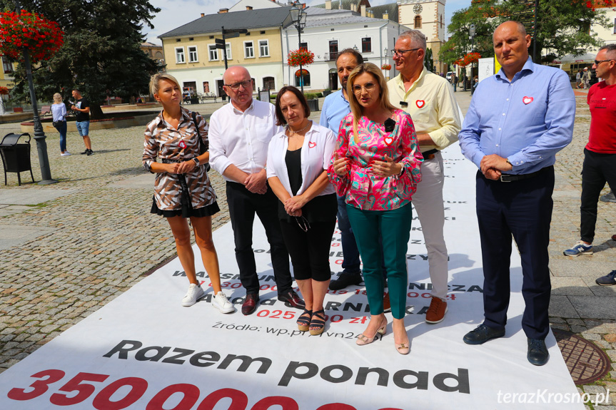 Tłuste koty z PiS. Konferencja w Krośnie