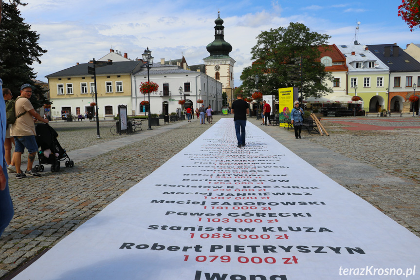 Tłuste koty z PiS. Konferencja w Krośnie