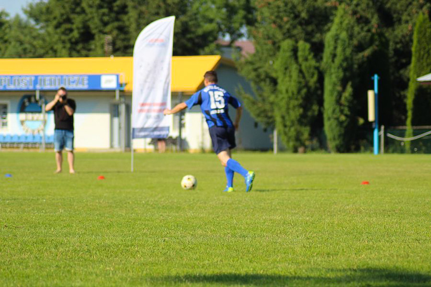 Turniej oldbojów w Jedliczu