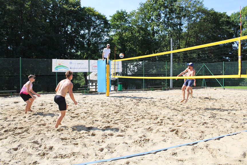 Turniej siatkówki plażowej w Jedliczu