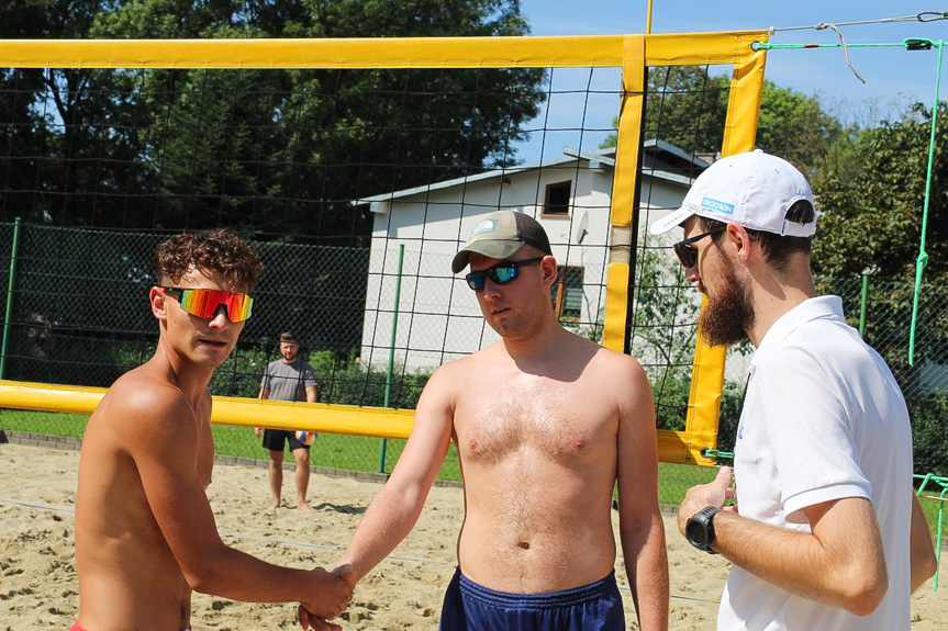 Turniej siatkówki plażowej w Jedliczu