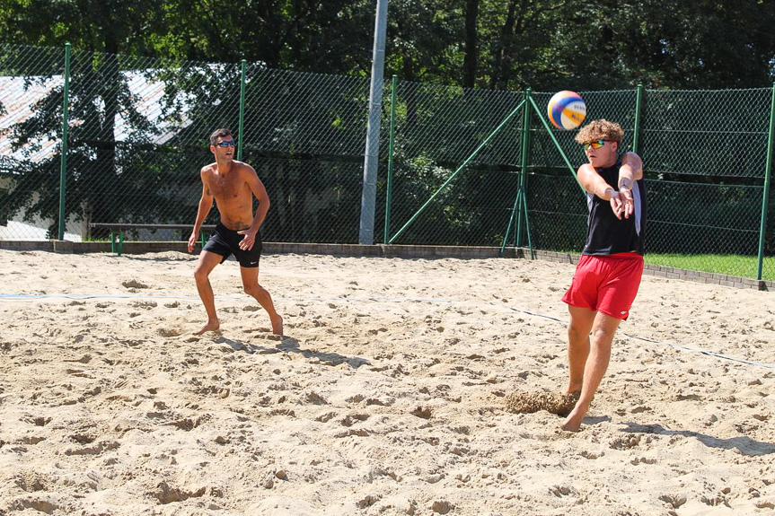 Turniej siatkówki plażowej w Jedliczu