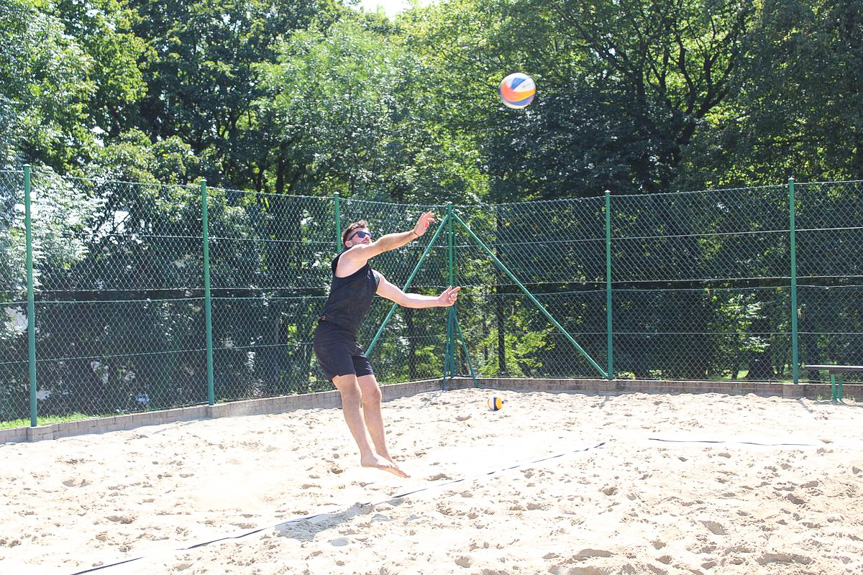 Turniej siatkówki plażowej w Jedliczu