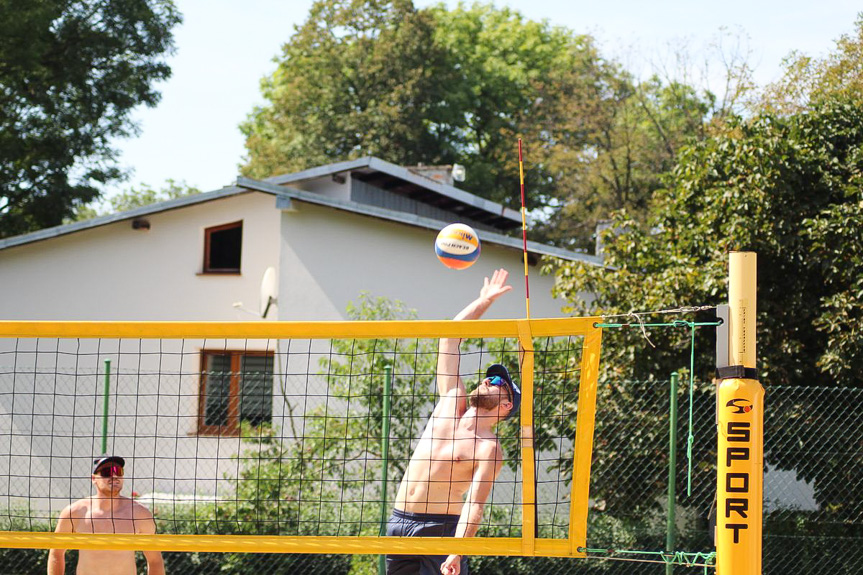 Turniej siatkówki plażowej w Jedliczu