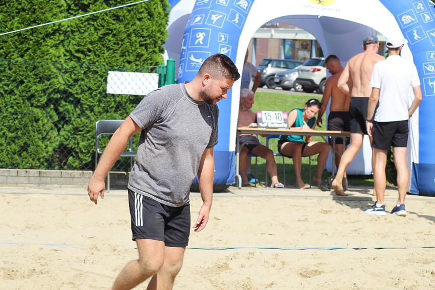 Turniej siatkówki plażowej w Jedliczu