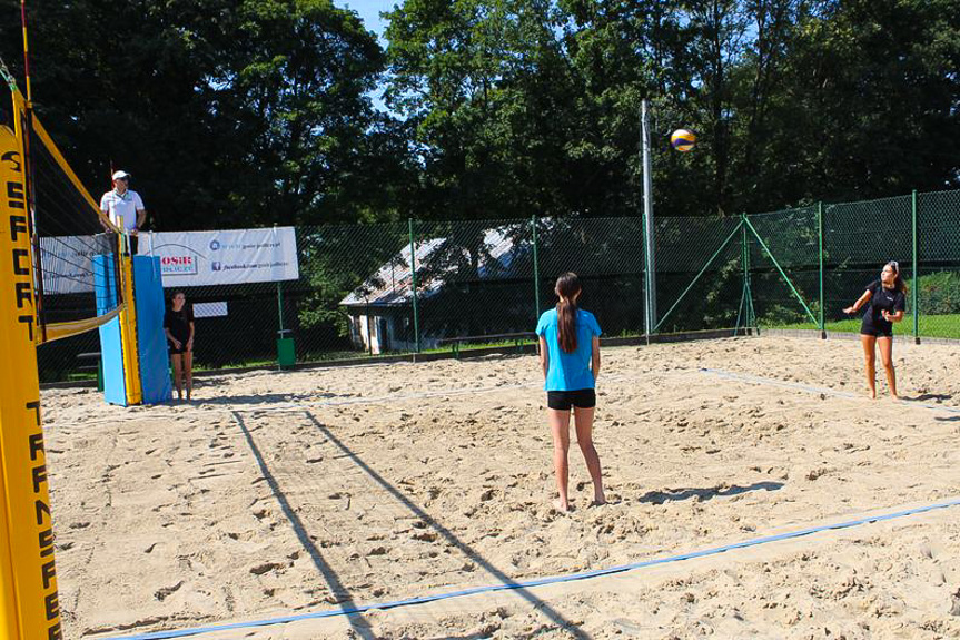 Turniej siatkówki plażowej w Jedliczu