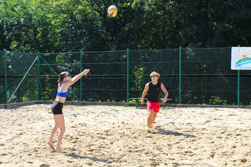 Turniej siatkówki plażowej w Jedliczu