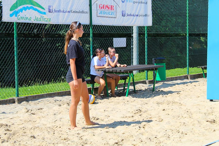 Turniej siatkówki plażowej w Jedliczu