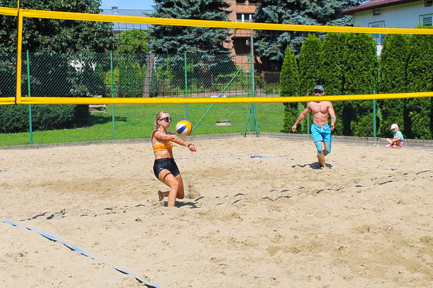 Turniej siatkówki plażowej w Jedliczu